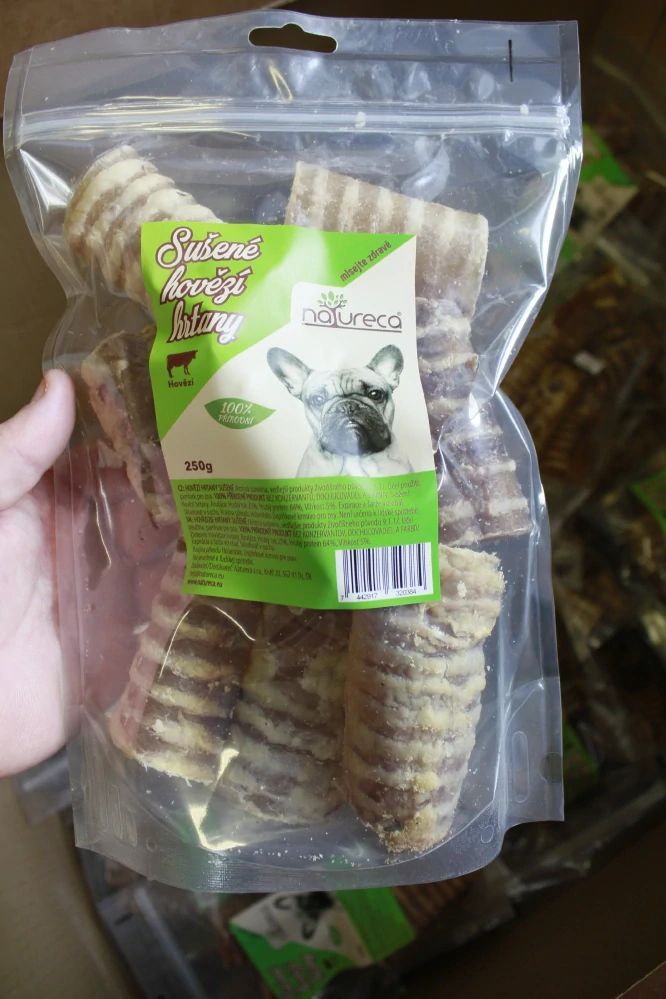 Hovězí hrtany sušené 250 gr, krátke 5-15cm